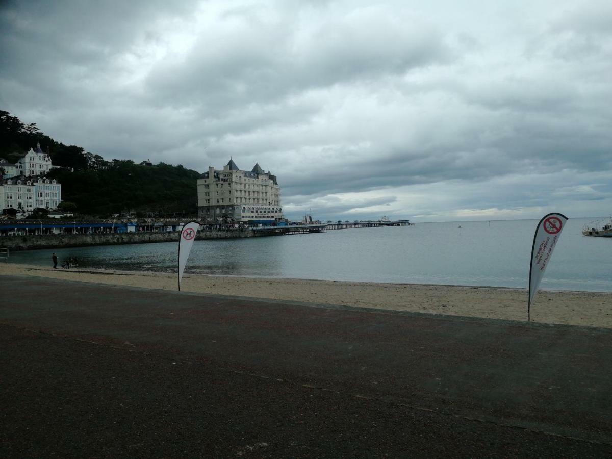 Overton Villa Hotel Llandudno Kültér fotó